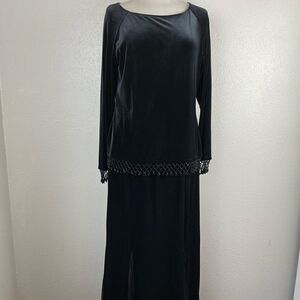 R&K Evenings Black Velour Long Sleeve Blouse & Matching Skirt Size 10 EUC
